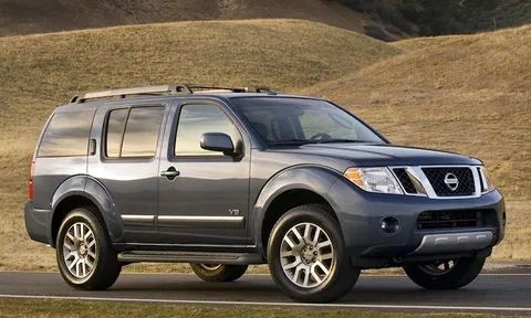 Hơn 400.000 xe Nissan bị triệu hồi vì lỗi túi khí