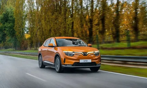 VinFast giảm giá thuê xe tới hơn 50%, chốt ngày giao xe tới khách hàng Mỹ