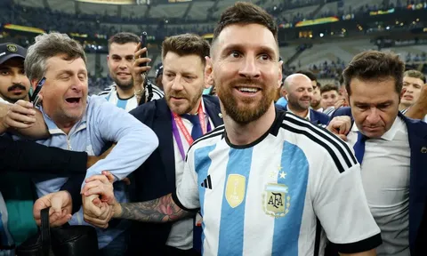 Messi gặp sự cố trớ trêu chỉ vì được hàng triệu người yêu mến