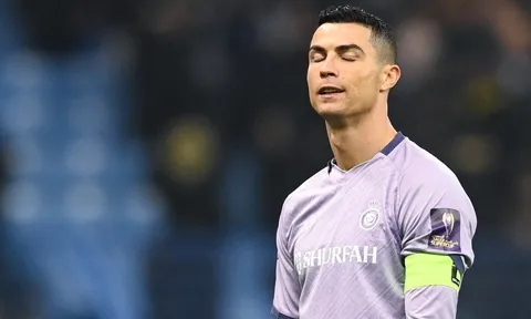 Sếp lớn Al Nassr đòi đuổi cổ Ronaldo chỉ sau một tháng gia nhập?