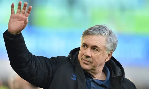Tự rời Real Madrid, Ancelotti có bến đỗ hùng mạnh nhất thế giới?