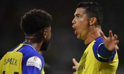 Ronaldo lập poker giúp Al Nassr lấy lại ngôi đầu bảng