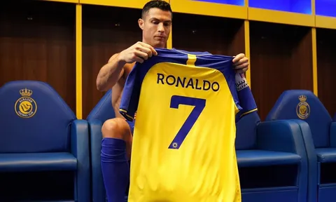 Chỉ một hành động, Ronaldo đã khiến đồng đội hết mực kính trọng