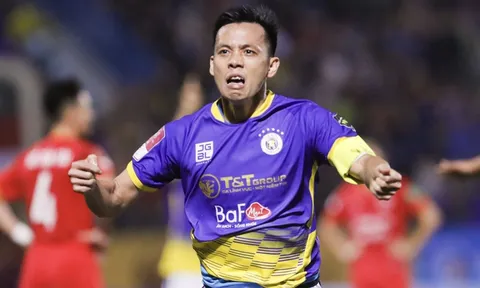 Thể hiện đẳng cấp, Hà Nội FC đưa tân binh CAHN 'trở về mặt đất'