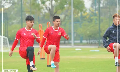 Hòa liên tục, HLV SLNA 'nhớ da diết' Phan Văn Đức