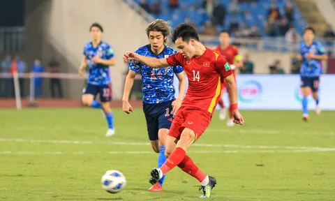 Hoàng Đức đoạt Quả bóng đồng 2022: Phần thưởng xứng đáng
