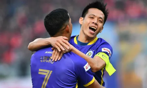 Văn Quyết nói gì sau khi giúp Hà Nội FC làm nên lịch sử?