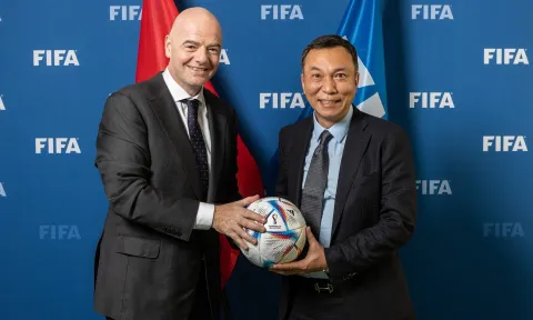 Chủ tịch VFF gửi thư chúc mừng Chủ tịch FIFA