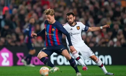Hoàn cảnh trái ngược giữa Barca và Man United trước trận tái đấu