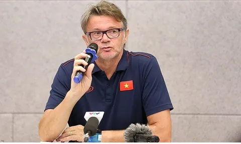 HLV Troussier chỉ ra lý do giúp thầy Park thành công với bóng đá Việt Nam