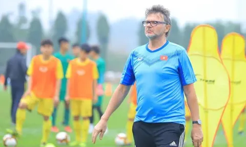 HLV Philippe Troussier triệu tập 41 cầu thủ U23 Việt Nam cho SEA Games 32