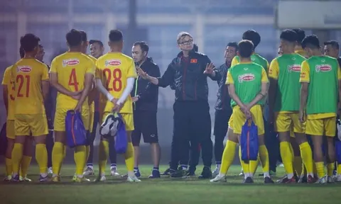 CHÙM ẢNH: Buổi tập đầu tiên đầy khắc nghiệt của U23 Việt Nam dưới thời HLV Philippe Troussier