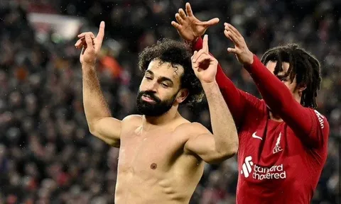 Salah thiết lập hàng loạt kỷ lục trong ngày Liverpool đại thắng Man Utd