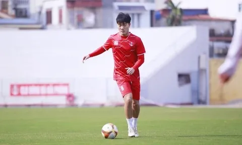 Tiền vệ Xuân Trường chính thức lên tiếng về tình hình chấn thương
