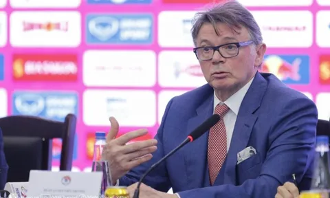 HLV Troussier: 'Có 6-7 cầu thủ U20 Việt Nam đủ sức cạnh tranh vị trí ở ĐT Việt Nam'