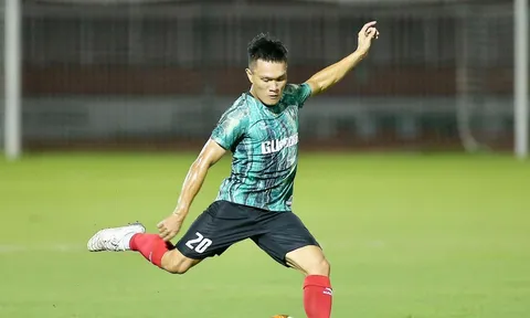 Cựu tuyển thủ Việt Nam gia nhập Becamex Bình Dương sau khi được VFF xóa án treo giò vĩnh viễn