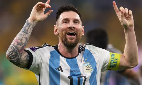Cầu thủ Curacao sẵn sàng lao vào ẩu đả để tranh giành áo đấu của Messi