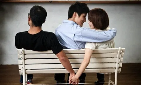 5 nét tướng của phụ nữ dễ vướng quan hệ ngoài luồng, làm khổ chồng con