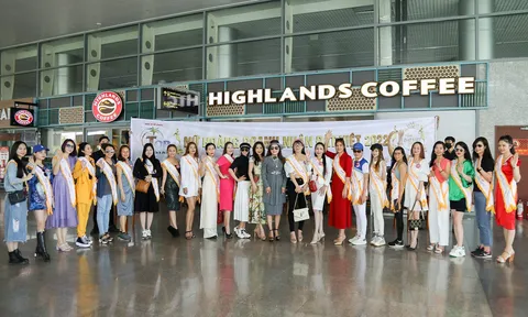 Th.s-Hoa hậu Đặng Gia Bena thần thái 'cực chất' đón thí sinh 'Nữ hoàng doanh nhân đất Việt 2022'
