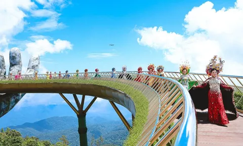 Chùm ảnh phần thi thời trang của thí sinh Nữ Hoàng Doanh nhân đất Việt 2022 tại Bà Nà Hills