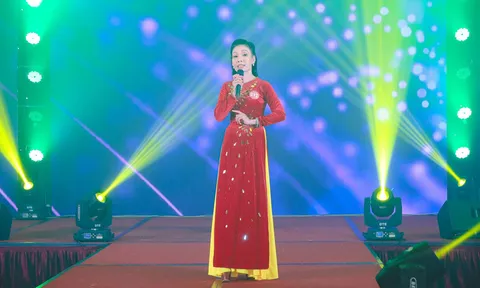 Doanh nhân Nguyễn Thị Tuyết Minh thể hiện ấn tượng tại cuộc thi “Nữ hoàng Doanh nhân đất Việt 2022”
