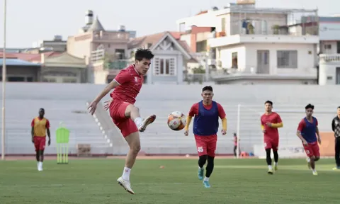 Tuấn Anh ghi bàn khiến đối thủ mất điểm đáng tiếc