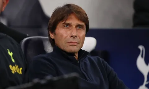 Xác nhận tình trạng của HLV Antonio Conte sau cơn bạo bệnh