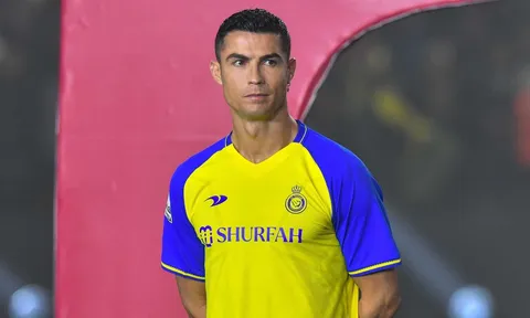 Thương vụ Ronaldo tới Al Nassr bất ngờ rò rỉ chi tiết gây sốc