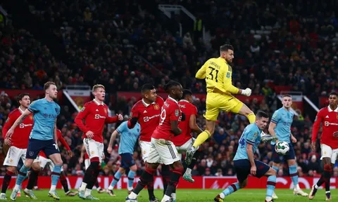 Cựu sao MU lâm vào tình cảnh cực kỳ éo le trước thềm chung kết Carabao Cup