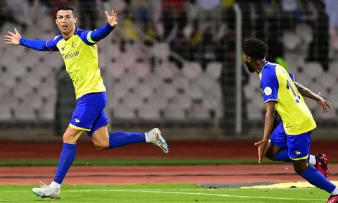 Ghi Porker xong, Ronaldo lập tức ra yêu cầu chưa từng có với trọng tài