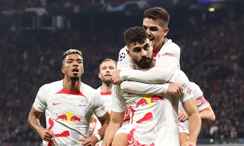 Man City bị 'cướp' mất chiến thắng, fan nổi giận