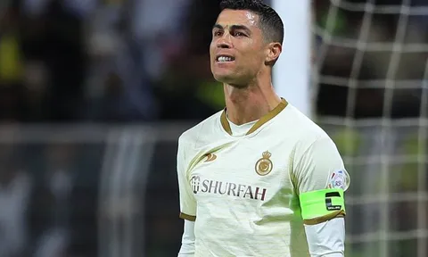 Ronaldo bị 'dìm' ngay tại FIFA The Best 2022