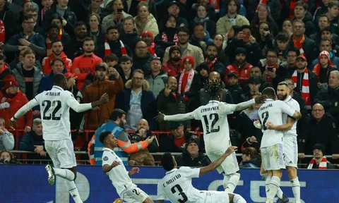 Thi đấu thất vọng, Real Madrid tiếp tục 'hít khói' Barca trên bảng xếp hạng
