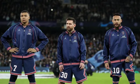 Không sợ mất Mbappe-Neymar-Messi, PSG chốt ngay 'nỗi ác mộng của MU' thay thế