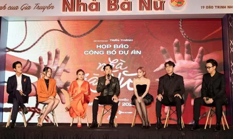 Phim mới của Trấn Thành: Đi sự kiện lên đồ hết mình, hậu trường coi hết hồn