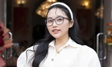 Rũ bỏ hình ảnh 'cô bé dân ca', Phương Mỹ Chi ngày càng thời thượng và có gu hơn