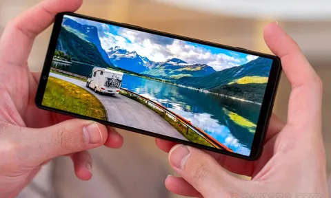 Sony Xperia 1 V rò rỉ thiết kế, sẽ là điện thoại mỏng nhất trang bị Snapdragon 8 Gen 2