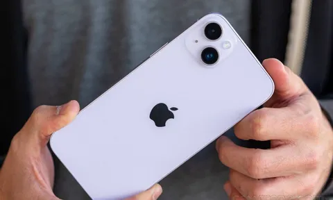 Giá iPhone 14 Plus mới nhất tháng 3: Giảm gần chục triệu, đủ mua thêm cả iPhone 11