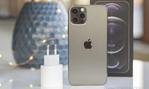 Sau thời gian cháy hàng, iPhone 12 Pro đã sẵn sàng trở lại với mức giá ‘lợi hại’ hơn xưa