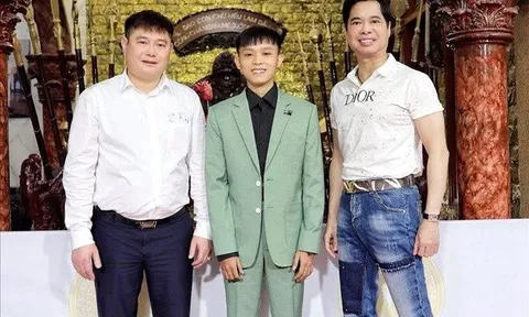 Hé lộ người ‘đứng sau’ clip hát live ‘thảm họa’ của Hồ Văn Cường, fan hâm mộ khẳng định bị ‘chơi xấu’