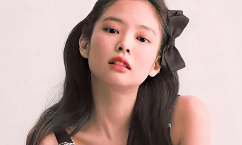 Jennie (BlackPink) bị thương ở mặt, phải dán băng khiến người hâm mộ lo lắng