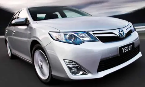 2 mẫu xe ô tô Toyota Camry Hybrid dưới 400 triệu đồng đã qua sử dụng