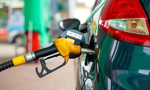Giá xăng dầu hôm nay ngày 13/3: Quay đầu tăng nhẹ