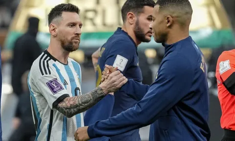 Messi đích thân nhắc nhở 'đàn em' vì thiếu tôn trọng Mbappe
