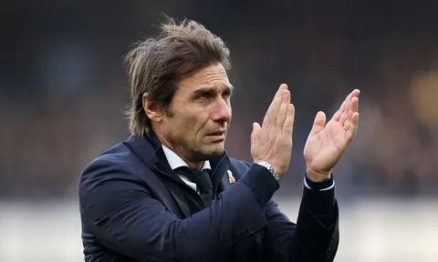 Tottenham sa sút thê thảm, Conte nói thẳng về bến đỗ tương lai