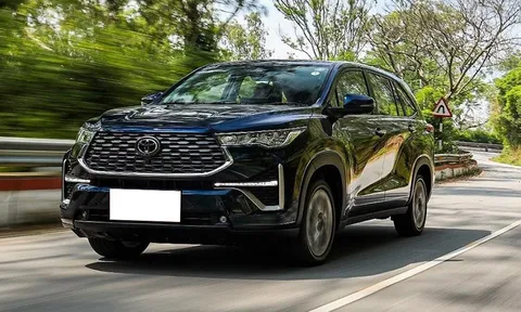 Quá HOT: Toyota Innova 2023 lại "cháy hàng", không có sẵn xe để giao