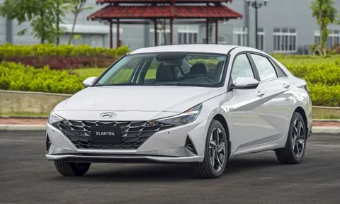 Ra mắt chưa lâu, Hyundai Elantra đã bị triệu hồi tại Việt Nam vì lỗi dây an toàn
