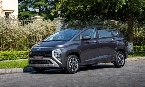 Đối thủ Mitsubishi Xpander giảm giá "sốc" lên tới 100 triệu đồng