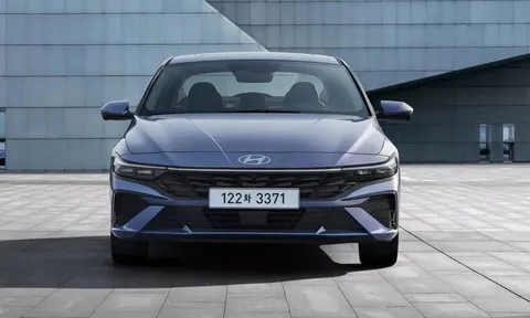 Chính thức lộ diện Hyundai Elantra 2024: Nâng cấp toàn diện, giá quy đổi từ 360 triệu đồng