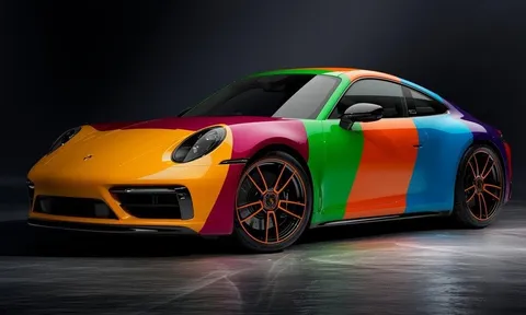 Cận cảnh Porsche 911 Carrera GTS với "bộ cánh" 7 sắc đặc biệt, dành riêng cho thị trường Thái Lan
